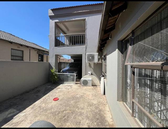 5 BEDROOM HOUSE FOR SALE IN ALVEDA